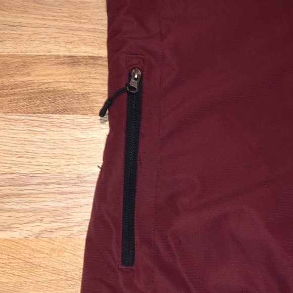 Wantdo Women's Mountain Waterproof Jacket - Picture 7 of 8